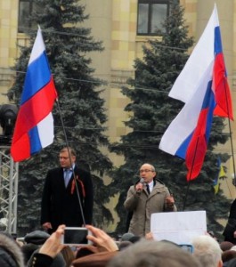 Кернес під російськими прапорами у Харкові весною 2014 року